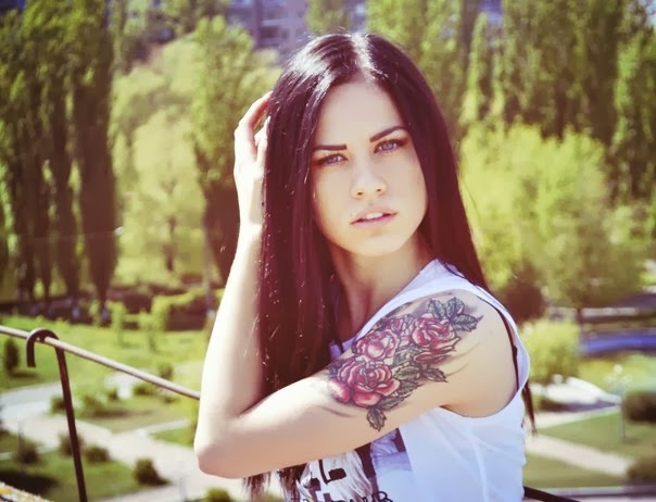 a young cloe latanzzi pics naked pics of genelle williams